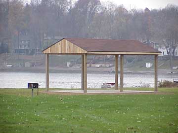 Stevens Lakeside Memorial Park pond with a picnic shelter